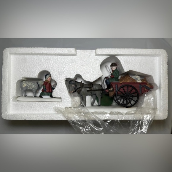 Department 56 Heritage Village Bringing Fleeces To The Mill VTG 1993 in Box - Picture 4 of 9